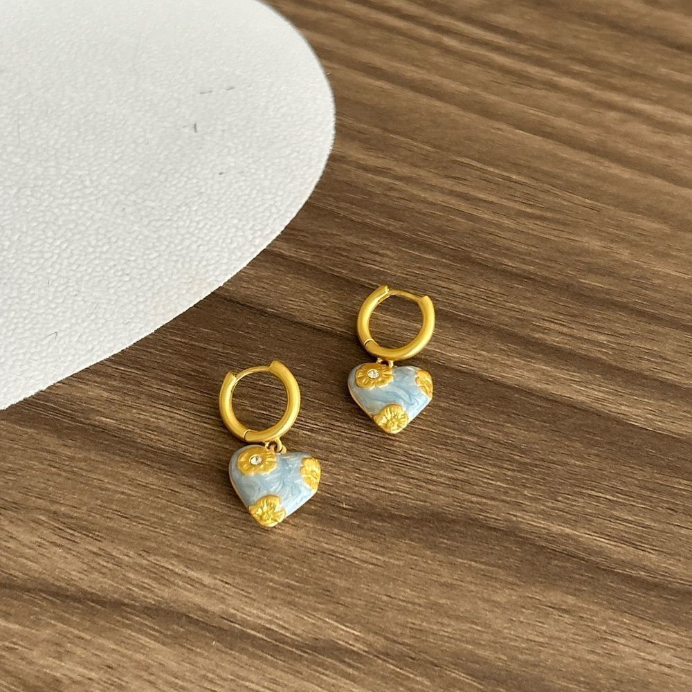 Gold and Blue Heart Earrings Q379 - Picture 4 of 6